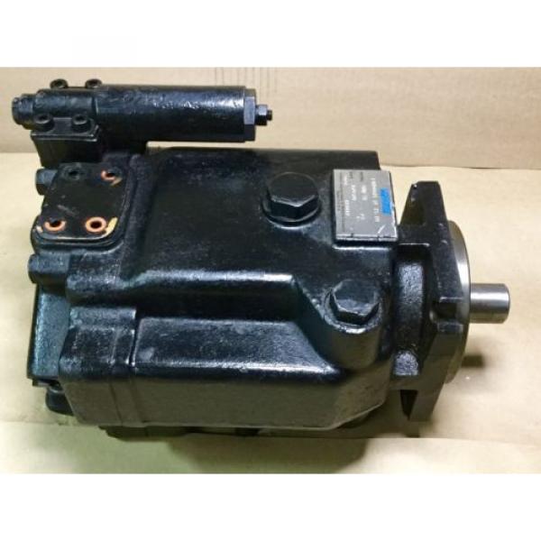 VICKERS 877447 PVH98QIC-RF-1S-10 VARIABLE DISPLACEMENT PISTON PUMP CM7-31 Origin #1 image