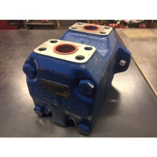 VICKERS EATON 25M65A 11C20 HYDRAULIC VANE MOTOR #2 image