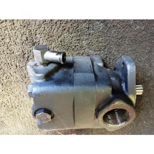 EATON VICKERS HYDRAULIC POWER STEERING FIX DISP VANE PUMP PART# V20F 1P13P 38D6H #6 image