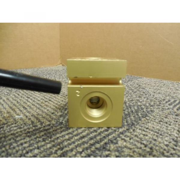 VICKERS 23036 HYDRAULIC BLOCK I/O FOR CARTRIDGE RELIEF VALVE Origin #5 image