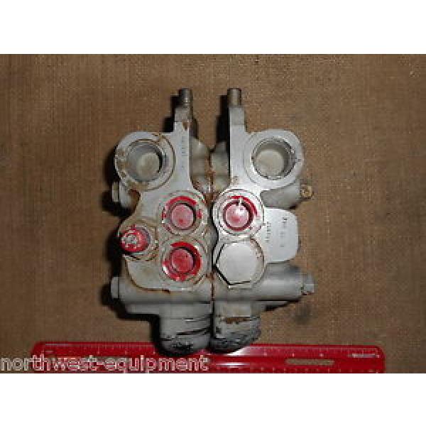 Vickers 2 spool hydraulic control VALVE for forklift #s CM11ND2 R20A6; WL 21 042 #1 image