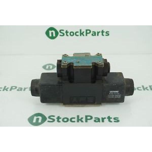 VICKERS DG4V-3S-2C-M-FW-B5-60 02-109575 NSNB - DIRECTIONAL VALVE #1 image