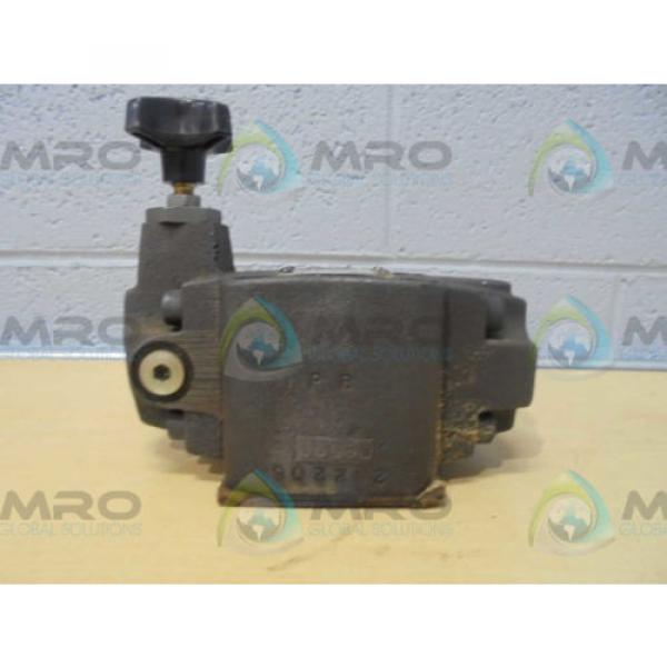 VICKERS  XG062B30  REDUCING VALVE  Origin NO BOX #2 image