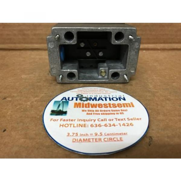 DG4S4LW-0133C-B-60 VICKERS DG4S4LW0133CB60 DIRECTIONAL VALVE FREESHIPSAMEDAY #5 image