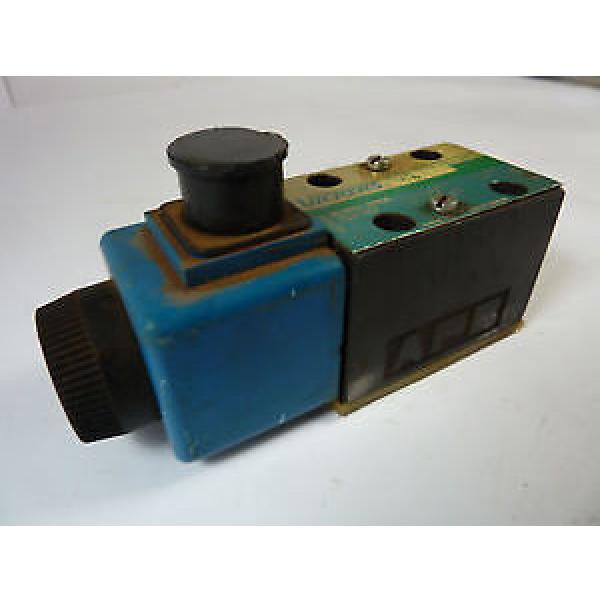 Vickers DG4V-3S-2A-M-U-B5-60 Directional Valve   USED #1 image