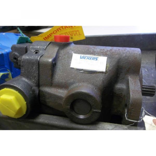 Vickers PVB 15 RSW 31 CM 11 S124 HYDRAULIC PUMP REBUILT #1 image