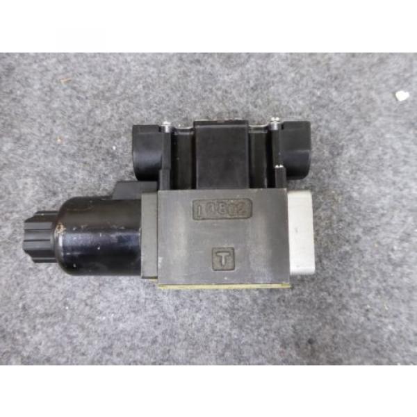 Origin NACHI DIRECTIONAL CONTROL VALVE # SS-C01-H43-R-D2-E9 #2 image