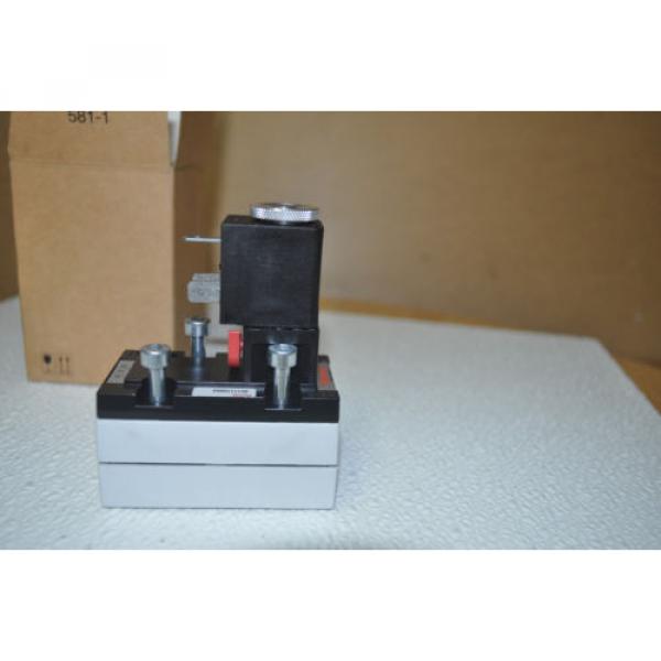 Rexroth Pneumatic Directional Valve  581-111-0200 #2 image