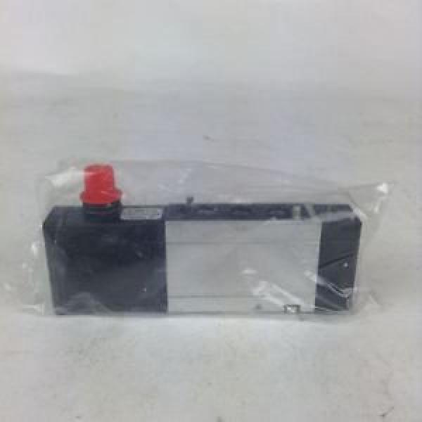 Rexroth 0820044005 Dual Solenoid Operated Valve - origin #1 image