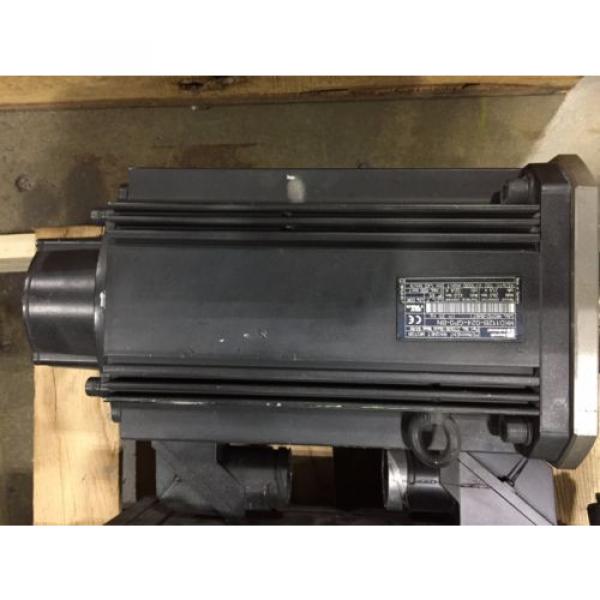 Rexroth Permanent magnet motor MKD112B-024-GP0-BN #2 image