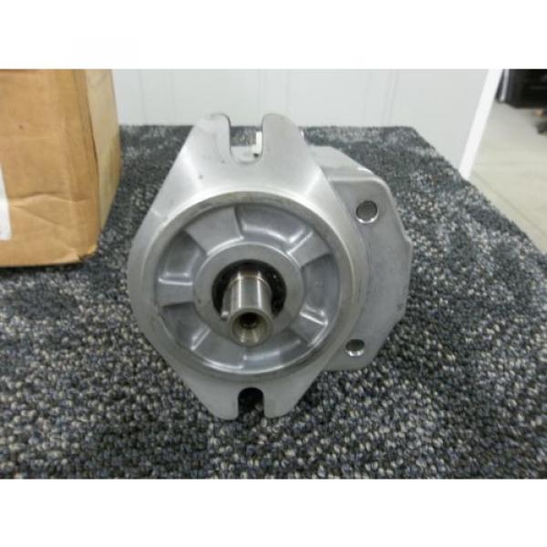 SAUER SUNDSTRAND HYDRAULIC PUMP 1437-OOP SNP2-11-D-CI-06 1&#034; SHAFT KEYED NEW #3 image