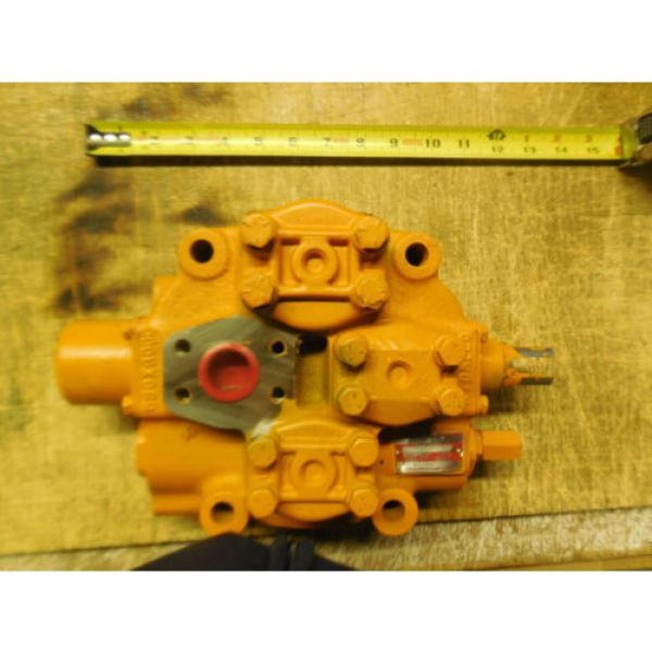 NEW HYDRECO HYDRAULIC VALVE V37S109A #1 image