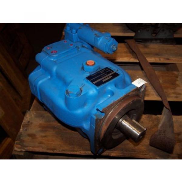 Origin VICKERS PVH057 VARIABLE DISPLACMENT PUMP PVH057R01AA10A250000001001AB010A #2 image