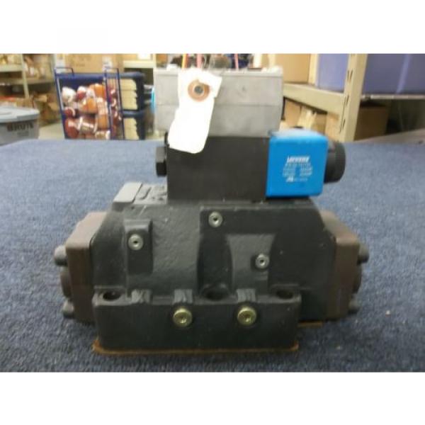 VICKERS HYDRAULIC CONTROL DIRECTIONAL PILOT VALVE F3-DG5S-8-2B-M-FPBWL-B5-30 Origin #5 image