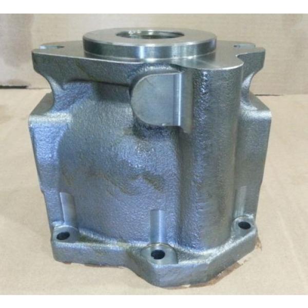 VICKERS/EATON 502640 CAST IRON HOUSING PVQ40/PVQ45 - Origin #3 image