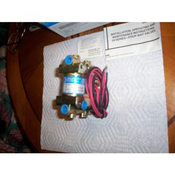 Skinner V-9 Solenoid Valve V933LB2150 #4 image