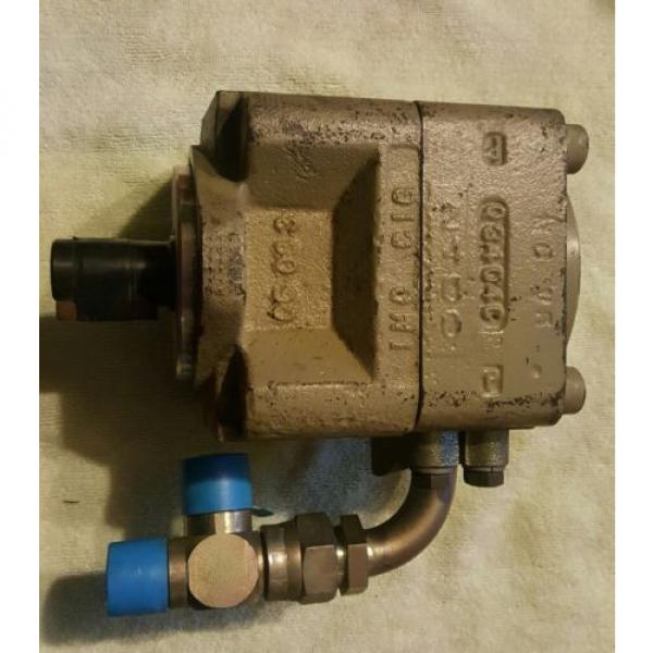 IMO 32012LDW CIG SERIES 4000PSI MAX GEAR HYDRAULIC PUMP 03404C #4 image