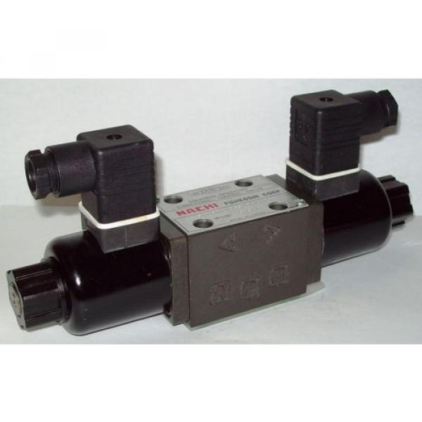 D03 4 Way 4/3 Hydraulic Solenoid Valve i/w Vickers DG4V-3-33C-U-H 24 VDC #1 image