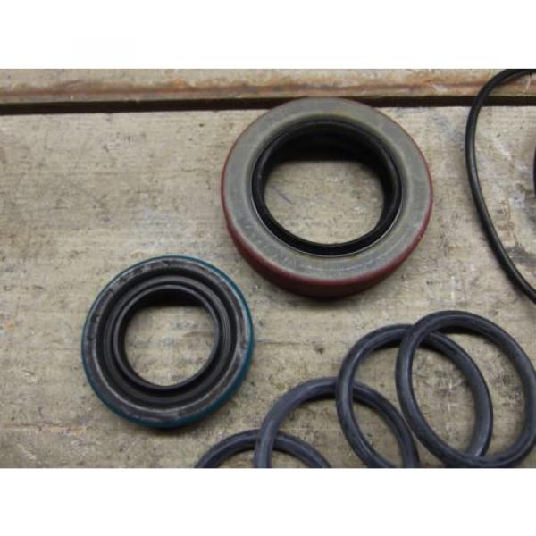 KOMATSU DRESSER 939715C1 SEAL KIT! NAT: 470163, CR 14413  NEW SURPLUS!! #2 image