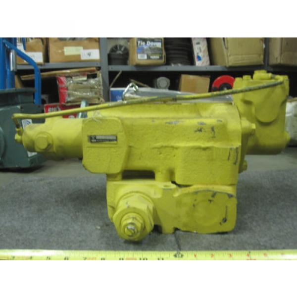 NEW GENUINE KOMATSU VALVE 701-32-45211 FITS M36 4A #1 image