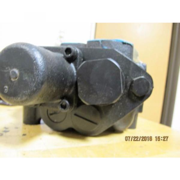 IHC H100C LOADER, SCOOP DED 4 X 4, KOMATSU STEERING VALVE [B1S4] #3 image