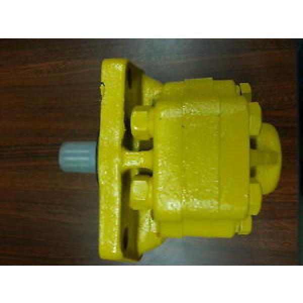 NEW KOMATSU D20-5, D20-6, D20-7 CLUTCH PUMP, DOZER OR LOADER PART# 07421-71401 #1 image