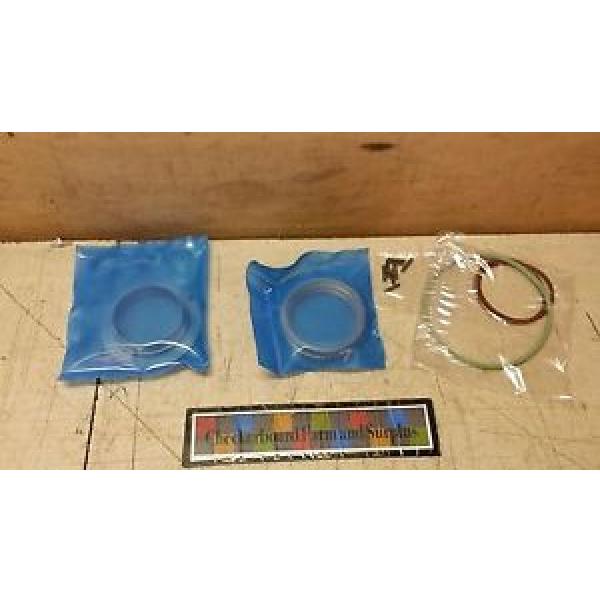 NOS Sauer-Sundstrand Danfoss Axial Piston Pump Seal Kit 9510021 4320-01-311-1675 #1 image