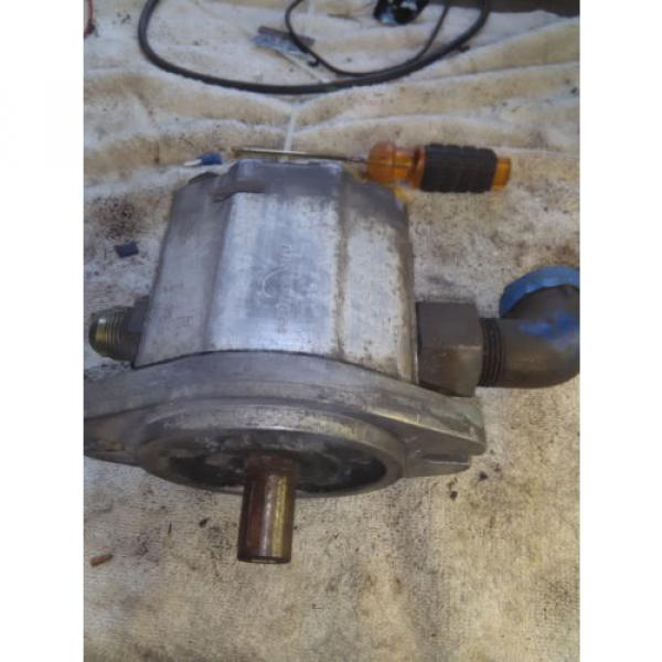 Sauer Danfoss SNP2/8 Model CI  06/4F Gear Pump Hydraulic used #1 image