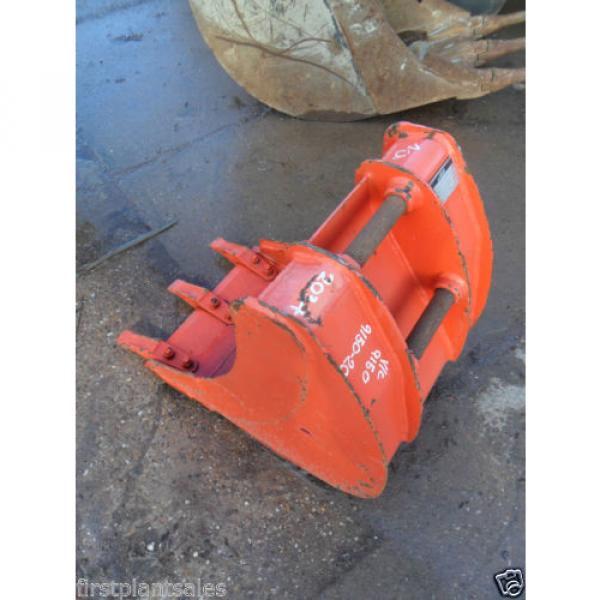 18&#034; KOMATSU PC30/35 Digging bucket Pin 35mm D/W 145mm C/C 200mm (674/721) #2 image