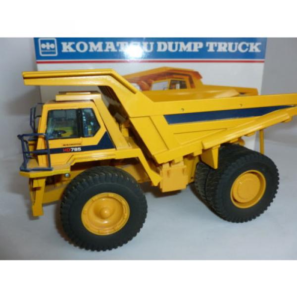 KOMATSU DUMP TRUCK HD785 DIECAST #3 image