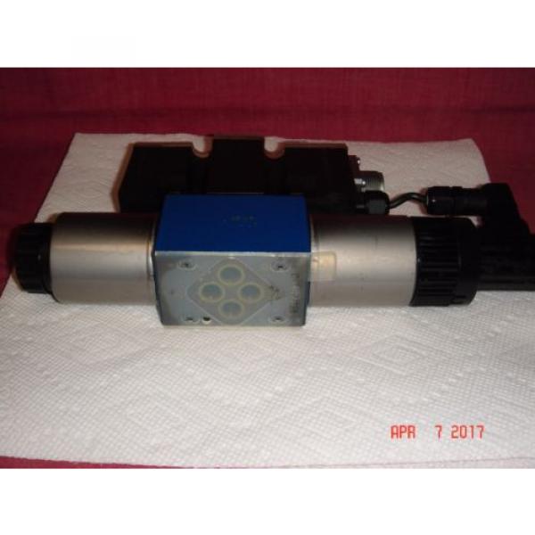 Rexroth 4WREE 6 E32-24/G24K31/A1V  Proportional Valve Origin #5 image