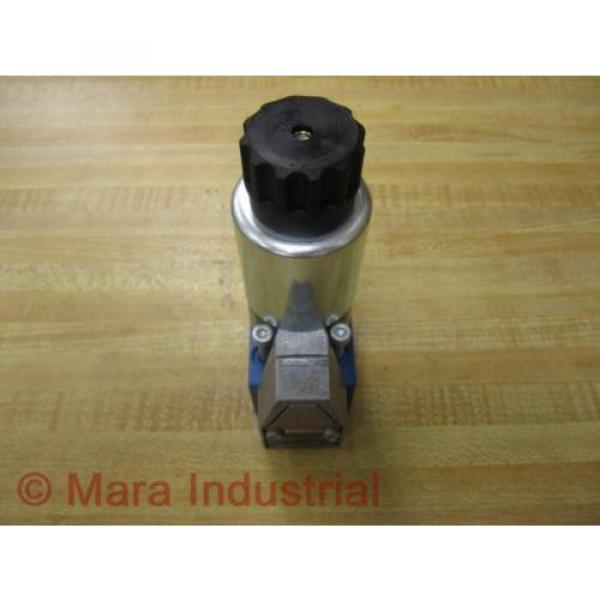 Rexroth Bosch Group R900242727 Valve - origin No Box #2 image