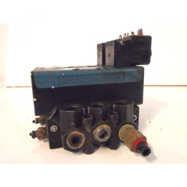 Lot of 2 Bosch Rexroth 6T11061-2440 Hydraulic Valve #1 image