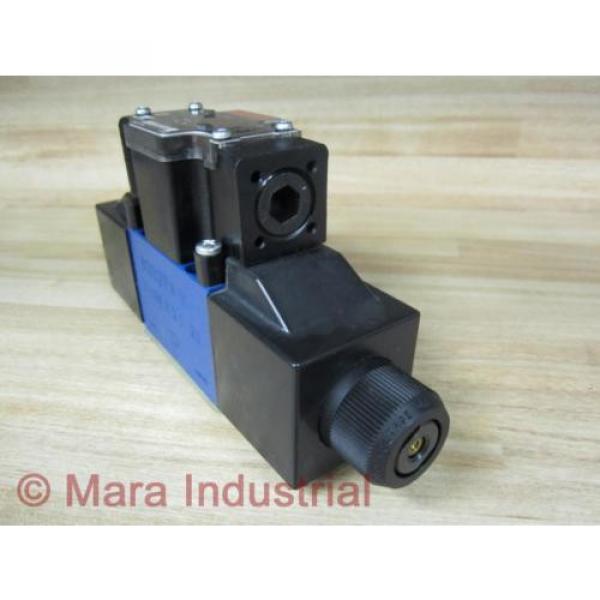 Rexroth Bosch R978030933 Valve 4WE6D62OFEW110N9DALB10V62CSA - origin No Box #4 image