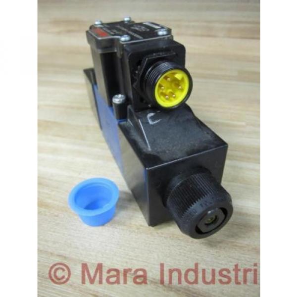 Rexroth Germany France Bosch R978020569 Valve 4WE6D62/OFEW110N9DK25L/V/62 - New No Box #3 image