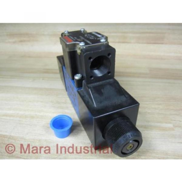 Rexroth Bosch R978872815 Valve 4WE6G62/EW110N9DA/62 - origin No Box #4 image